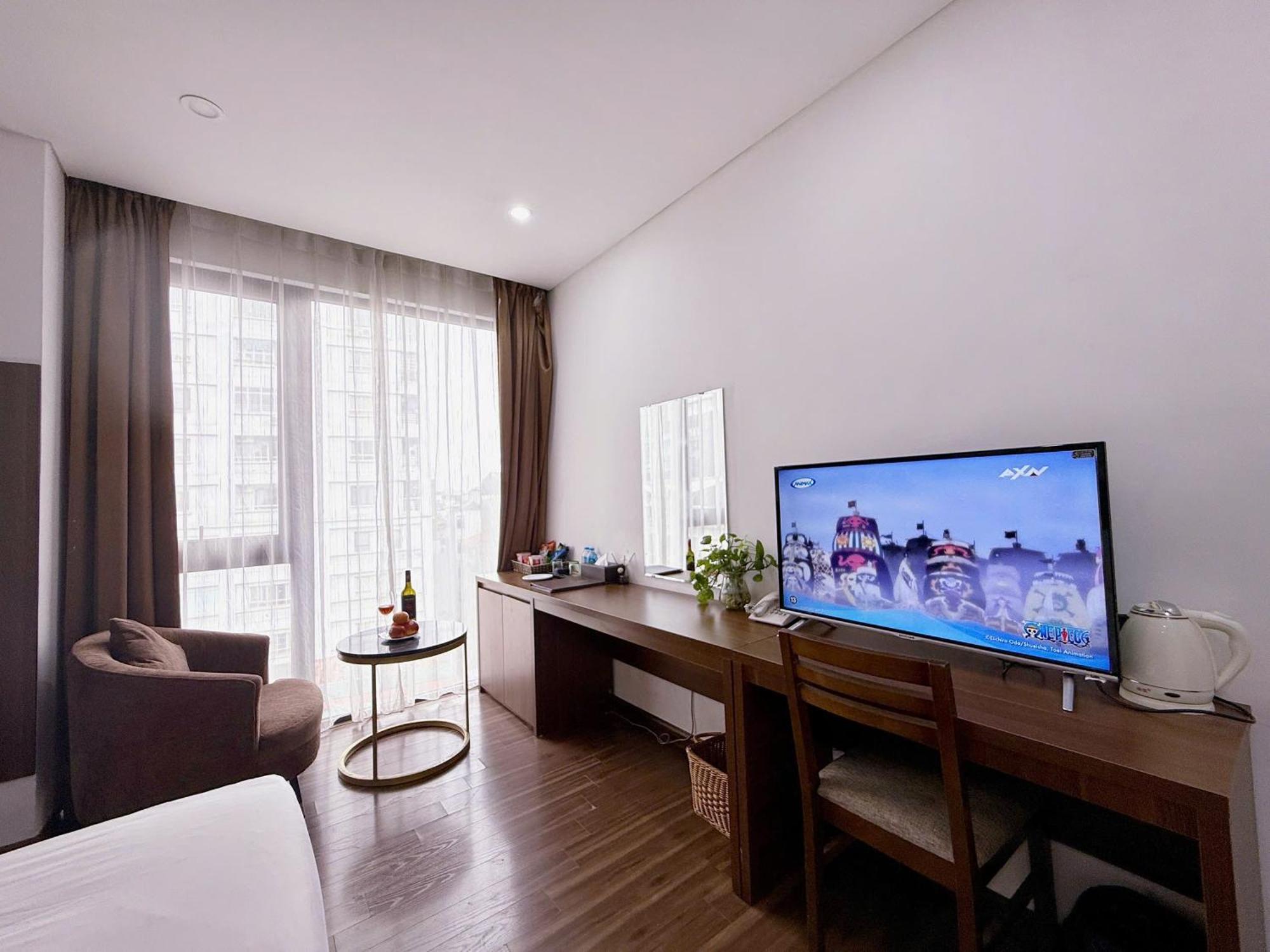 New Century Hotel, Hanoi
